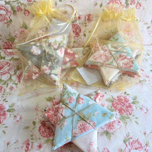 Blooming flowers fat quarter pack