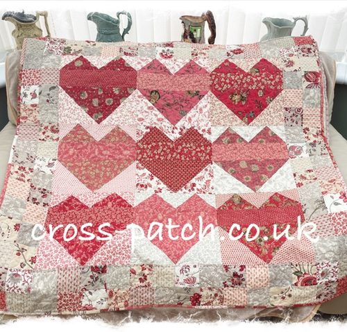 Easy Pieced Heart Quilt pattern